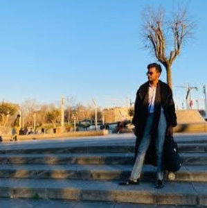 Meet your Posher, Alishah